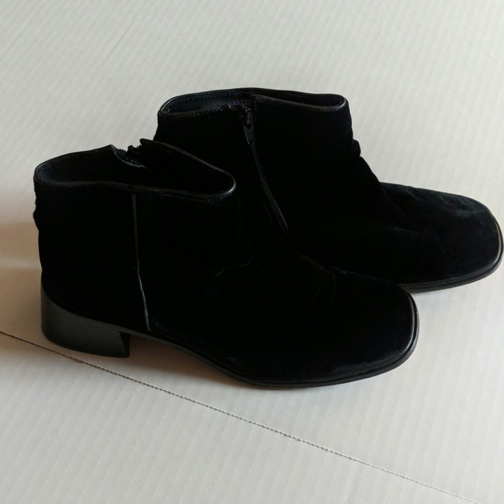 Shannon diego velvet ankle boots